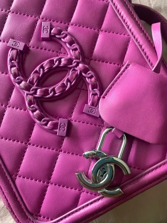 Chanel Purple/Lavender Quilted Lunch Box Bag - Picture 3 of 6